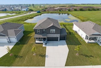 1145 Spruce St, Waukee, IA 50263