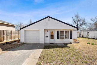 1133 S Miles Ave, El Reno, OK 73036