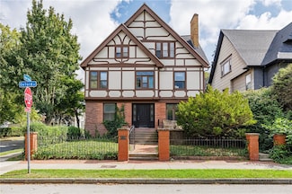 420 Oxford St Unit 4, Rochester, NY 14607