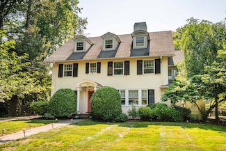 262 Kenyon St, Hartford, CT 06105