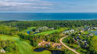 9411 Windeberry Dr, Charlevoix, MI 49720