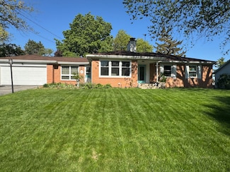7482 Thomas Ave, Jenison, MI 49428