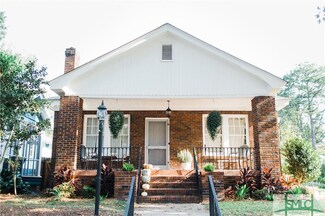 328 E 50th St, Savannah, GA 31405
