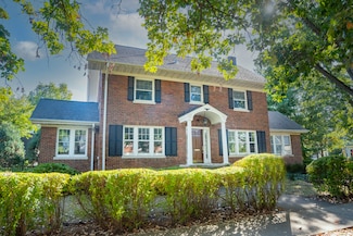 518 W Cossitt Ave, La Grange, IL 60525