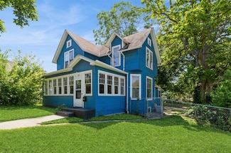 913 Fremont St, Des Moines, IA 50316
