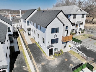 29 Ewing Ave Unit 101, Spring Valley, NY 10977