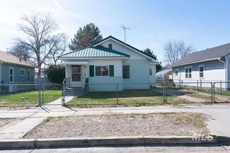 611 N Commercial Ave, Emmett, ID 83617