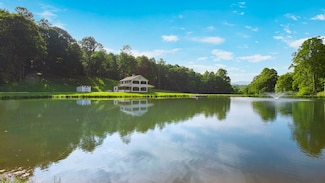 1651 Winding Stairs Rd, Topton, NC 28781