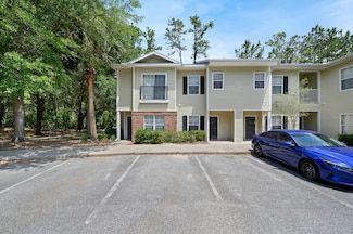5062 NW 44th Ln Unit 102, Gainesville, FL 32606