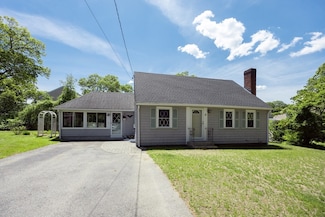 4 Cypress Rd, Natick, MA 01760