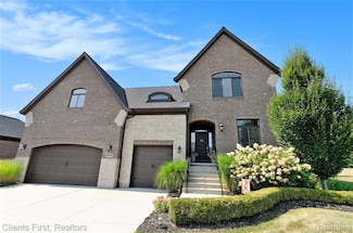 60975 Stonecrest Dr, Washington Township, MI 48094