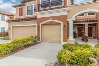 284 Crew Ct, Sarasota, FL 34243