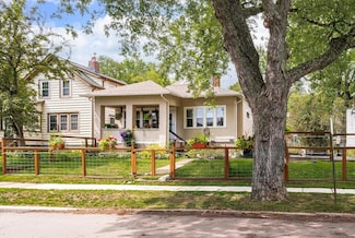 1417 E 10th St, Duluth, MN 55805