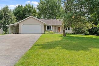 405 Pheasant Ln, Sullivan, WI 53178