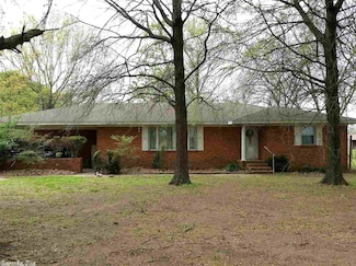 30 Compton Ave, England, AR 72046