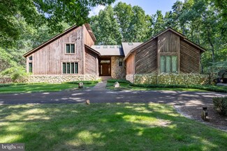6 Pepperbush Ct, Medford, NJ 08055
