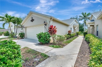 8012 Sivon Way Unit 902, Naples, FL 34119