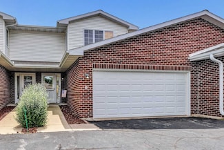 1893 Riverside Dr Unit B, Suamico, WI 54313