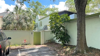 4413 Vieux Carre Cir, Tampa, FL 33613