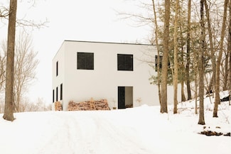 49 Sky Top Rd, Copake, NY 12516