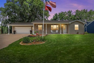 330 E South St, Lisbon, IA 52253
