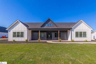 3392 Fairview Rd, Fountain Inn, SC 29644