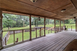 1857 Private Road 1195, Midway, TX 75852