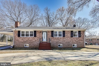 303 Farmhouse Rd, Accokeek, MD 20607