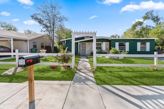 138 Galaxy Dr, San Antonio, TX 78227