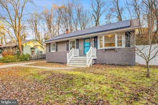 560 Edwards Dr, Odenton, MD 21113