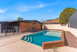 6933 E Bonnie Brae Dr, Tucson, AZ 85710