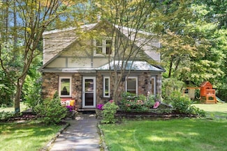 32 Tighe Rd, Yorktown Heights, NY 10598