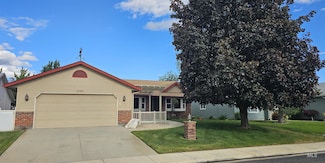 5720 N Oasis Dr, Garden City, ID 83714