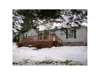 860 Dover Rd NW, Sugarcreek, OH 44681
