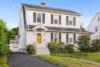 174 Blaine St, Fairfield, CT 06824