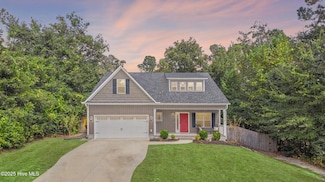 220 Hickory Ln, Hampstead, NC 28443