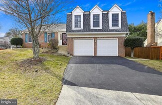 4318 Poplar Forest Ct, Chantilly, VA 20151