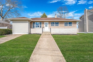 931 N Broome Ave, Lindenhurst, NY 11757