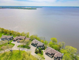N799 Waubunsee Trail Unit 1, Fort Atkinson, WI 53538