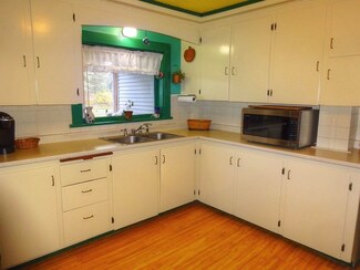 830 Fairfax Rd, Cambridge, VT 05444