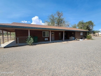 880 Truckee Ln, Fernley, NV 89408