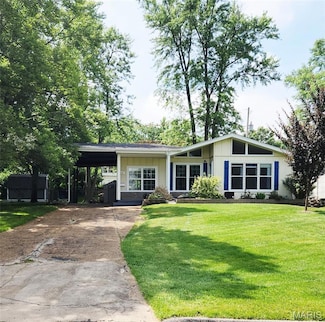 316 Lakeside Dr, Ballwin, MO 63021
