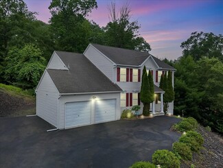706 Franklin Ct, East Stroudsburg, PA 18302
