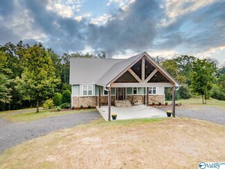 2093 Columbus City Rd, Scottsboro, AL 35769
