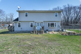 26222 W Blackhawk Ave, Ingleside, IL 60041