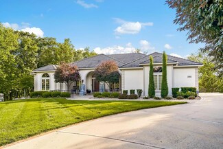 293 NW Rockwood Ct, Lees Summit, MO 64081