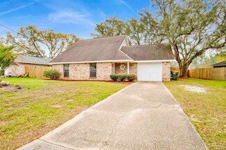1278 Middlebrook Dr, Pensacola, FL 32506