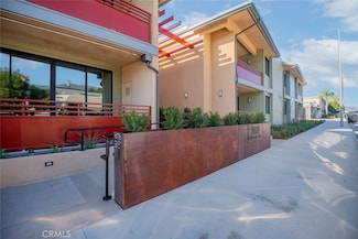 2608 Honolulu Ave Unit 305, Glendale, CA 91020