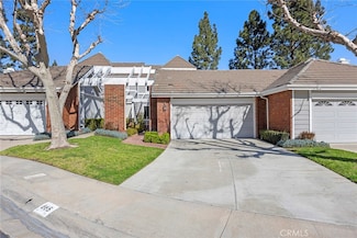 665 S Gentry Ln, Anaheim, CA 92807