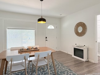 2202 Hays St, San Antonio, TX 78202